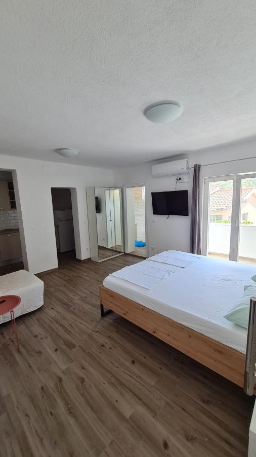 Apartmani Mlinar - Studio Apartment Grebaštica エクステリア 写真